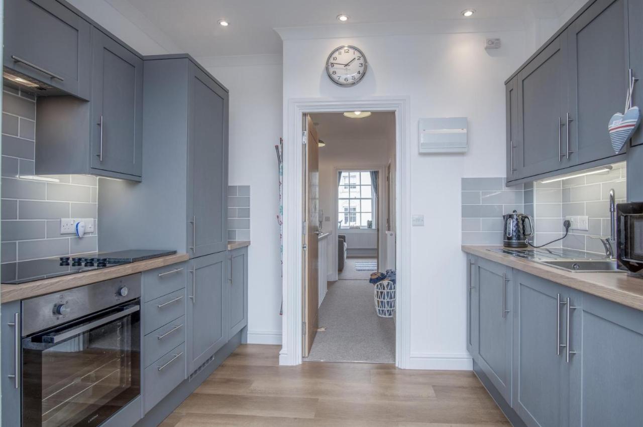Ramsey Apartment - 2 Bedroom Apartment - Tenby Bagian luar foto