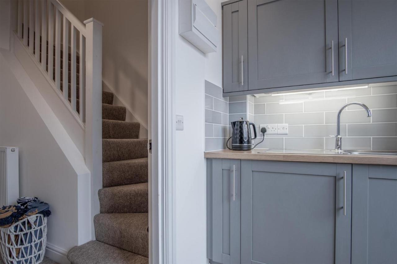 Ramsey Apartment - 2 Bedroom Apartment - Tenby Bagian luar foto