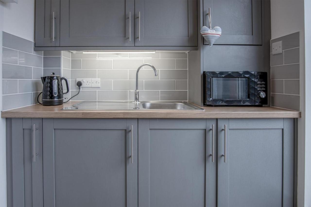 Ramsey Apartment - 2 Bedroom Apartment - Tenby Bagian luar foto