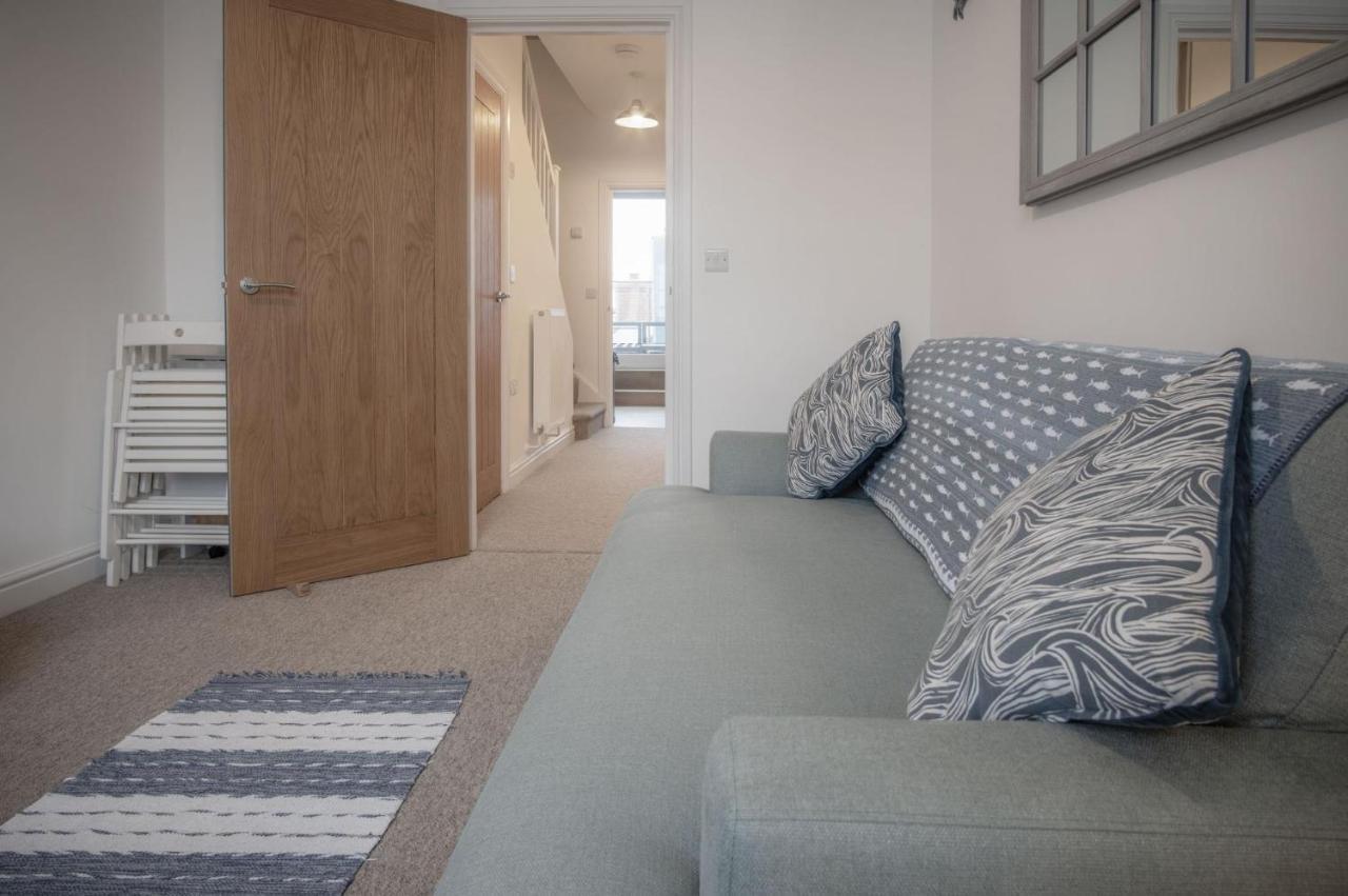 Ramsey Apartment - 2 Bedroom Apartment - Tenby Bagian luar foto